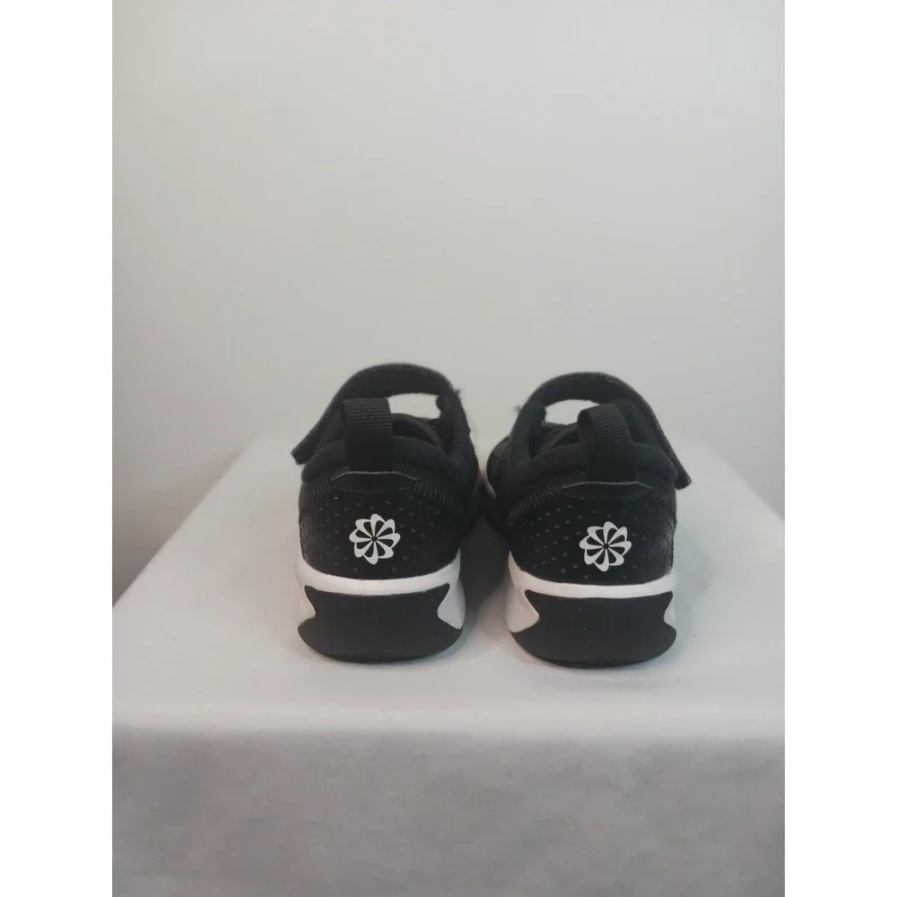 Nike Shoes Unisex Kids Size 1.5Y Black White Mesh Low Top Sneakers DM9026-002